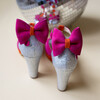 Salomé brides croisées velours rose vif, orange fluo et argentée