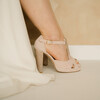 sandale rose à talon avec paillettes or blond