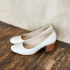 escarpin petit talon blanc et marron