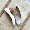 escarpin petit talon blanc et marron
