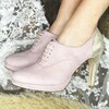 Oxford in pastel pink and gold