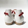 Sandale blanche et rouge