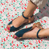 Sandale plate bleu canard et or rose