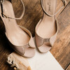 Charlotte plateforme en lisse beige rosé et fine paillette or blond