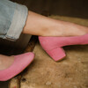 Escarpin en velours rose bonbon