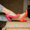 Escarpin framboise et orange fluo