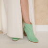 Bottine en velours menthe et paillettes champagne