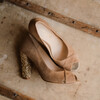 Escarpin ouvert en velours camel et glitter champagne