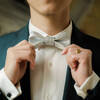 Noeud papillon en  fines paillettes argent