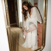 Charlotte high en irisé ivoire, cuir lisse et paillettes blancs