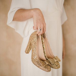 Gold glitter pumps