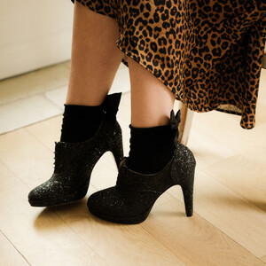 Oxford in black glitter