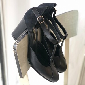 Salomé en cuir lisse et velours noir