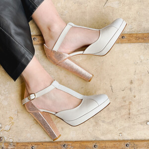 T bar in off white soft leather, ivory metallic leather and rose gold metallic leather