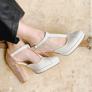 T bar in off white soft leather, ivory metallic leather and rose gold metallic leather