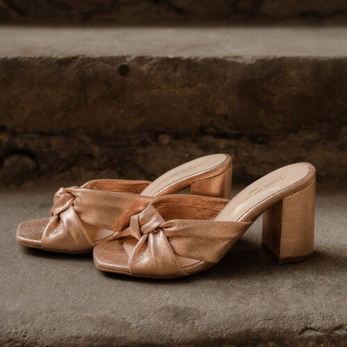 Gold bridal mule