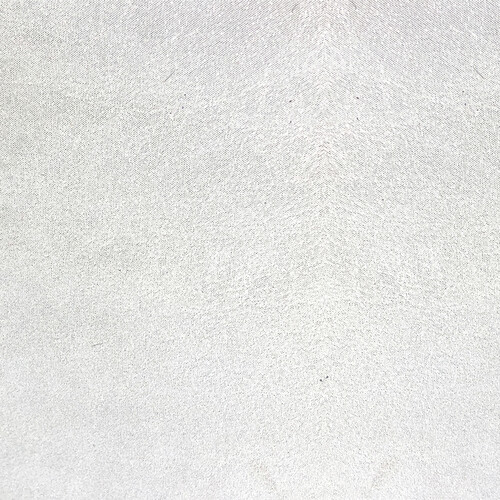 Irisé ivoire