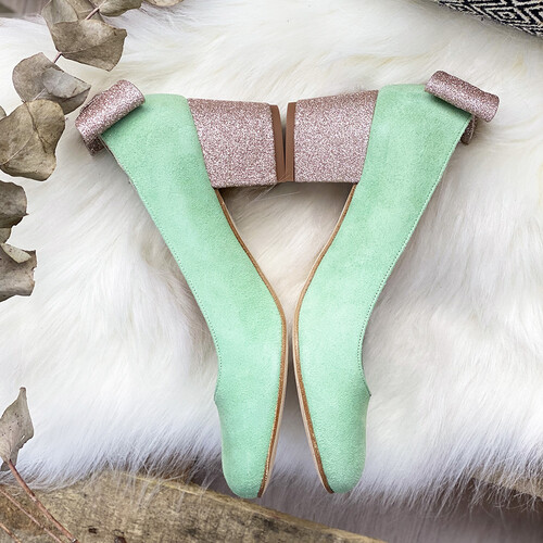 Mint and gold pump 