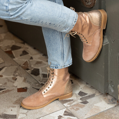 Boots Billie en velours bois de rose, fines paillettes champagne et irisé or rose 