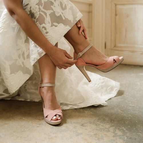 Salomé plateforme ouverte en velours blush et paillettes or blond