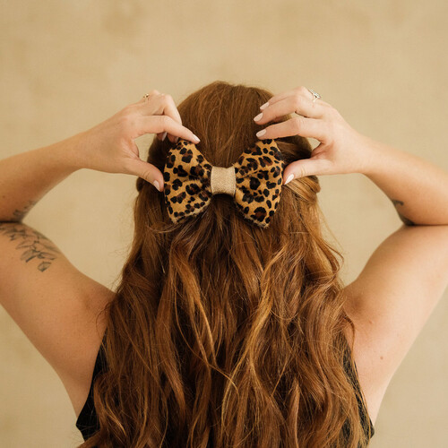 Barrette en poil léopard et paillette champagne