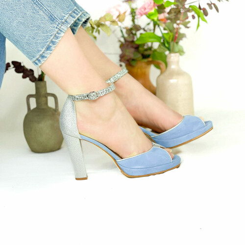 Sandale Charlotte plateforme en velours baby blue, fine paillette argent et glitter argent Sandale à talons bleue et argent