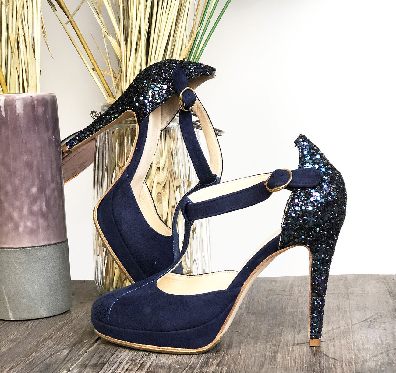 Chaussure à talon aiguille bleu marine
